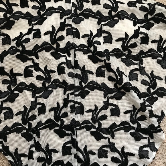 elegant dress - Picture 5 of 6